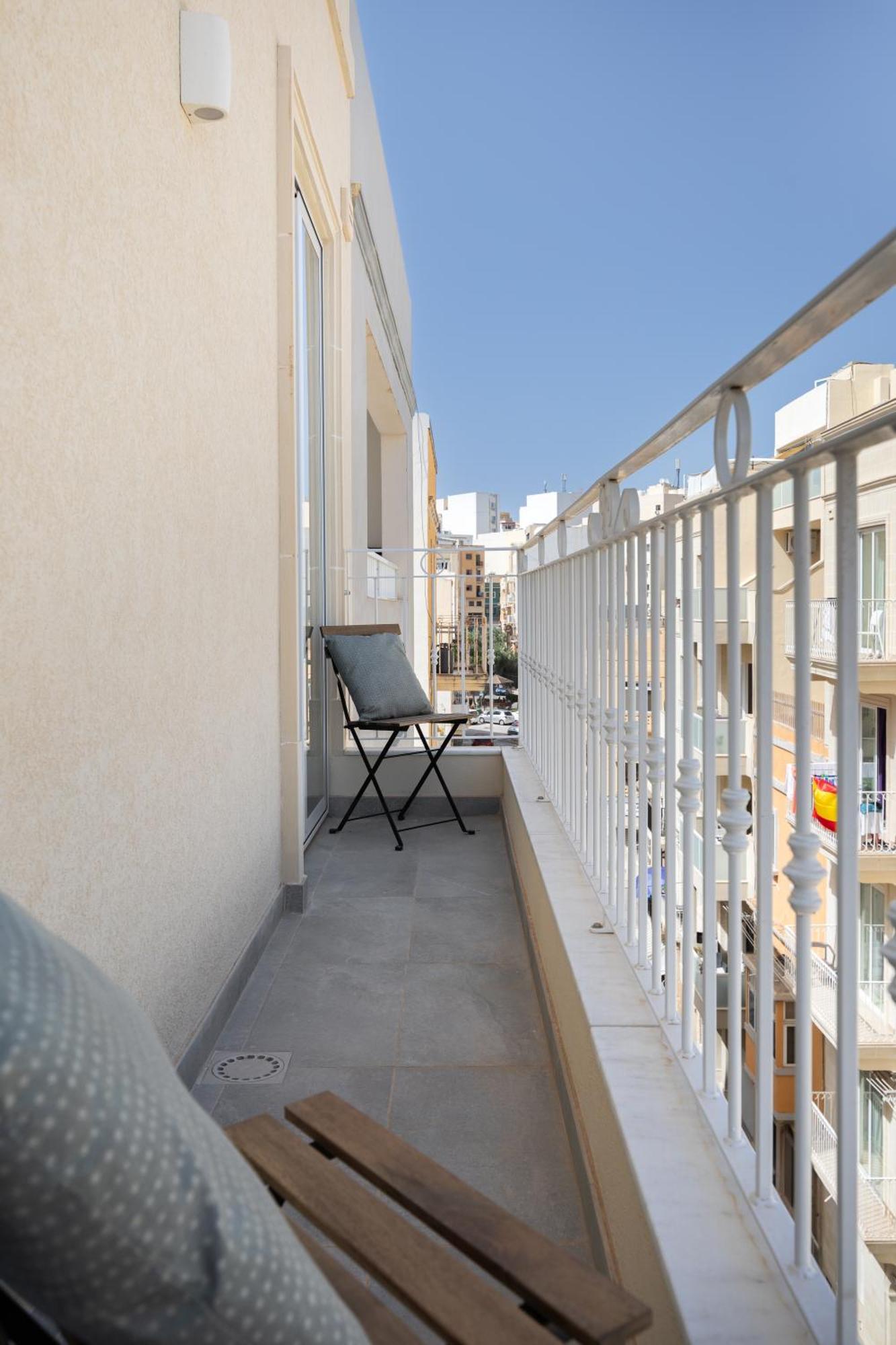 Edka Suites - Modern Sunlit 2Bd Apartments With Balconies - Close To Sliema Promenade, St Julian'S & St Georges Bay Gzira Extérieur photo