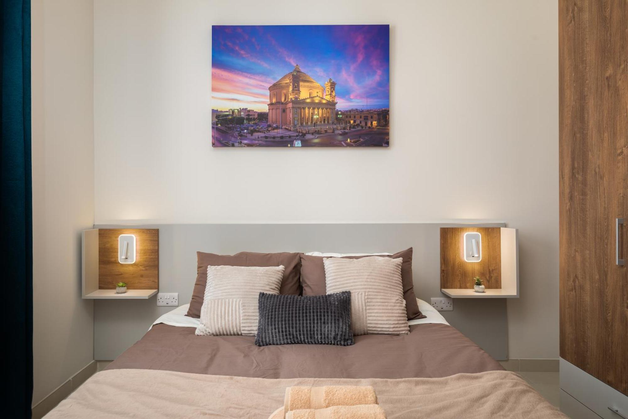 Edka Suites - Modern Sunlit 2Bd Apartments With Balconies - Close To Sliema Promenade, St Julian'S & St Georges Bay Gzira Extérieur photo